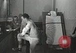 Immagine di Astronauta subisce il test Ohio United States USA, 1959, secondo 14 filmato di repertorio 65675023393