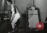 Immagine di Astronauta subisce il test Ohio United States USA, 1959, secondo 17 filmato di repertorio 65675023393