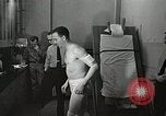 Immagine di Astronauta subisce il test Ohio United States USA, 1959, secondo 20 filmato di repertorio 65675023393