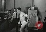 Immagine di Astronauta subisce il test Ohio United States USA, 1959, secondo 25 filmato di repertorio 65675023393