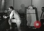 Immagine di Astronauta subisce il test Ohio United States USA, 1959, secondo 50 filmato di repertorio 65675023393