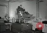 Immagine di Il capitano Harold W Christian Ohio United States USA, 1959, secondo 45 filmato di repertorio 65675023394