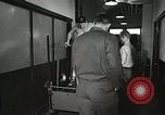 Immagine di Astronauta James Wood Ohio United States USA, 1959, secondo 45 filmato di repertorio 65675023395