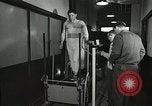 Immagine di Astronauta James Wood Ohio United States USA, 1959, secondo 60 filmato di repertorio 65675023395