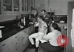 Immagine di Astronauta Hal Crandall Ohio United States USA, 1959, secondo 35 filmato di repertorio 65675023397