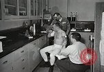 Immagine di Astronauta Hal Crandall Ohio United States USA, 1959, secondo 42 filmato di repertorio 65675023397