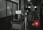 Immagine di Astronauta Hal Crandall Ohio United States USA, 1959, secondo 8 filmato di repertorio 65675023398