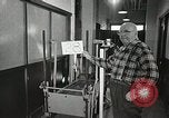 Immagine di Astronauta Hal Crandall Ohio United States USA, 1959, secondo 9 filmato di repertorio 65675023398