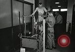 Immagine di Astronauta Hal Crandall Ohio United States USA, 1959, secondo 25 filmato di repertorio 65675023398