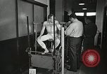Immagine di Astronauta Hal Crandall Ohio United States USA, 1959, secondo 46 filmato di repertorio 65675023398