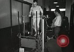 Immagine di Astronauta Hal Crandall Ohio United States USA, 1959, secondo 56 filmato di repertorio 65675023398