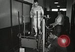 Immagine di Astronauta Hal Crandall Ohio United States USA, 1959, secondo 58 filmato di repertorio 65675023398