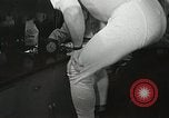 Immagine di Astronauta James Wood Ohio United States USA, 1959, secondo 47 filmato di repertorio 65675023399