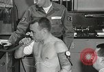Immagine di Astronauta Hal Crandall Ohio United States USA, 1959, secondo 17 filmato di repertorio 65675023402