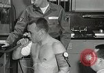 Immagine di Astronauta Hal Crandall Ohio United States USA, 1959, secondo 22 filmato di repertorio 65675023402