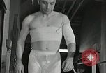 Immagine di Astronauta Hal Crandall Ohio United States USA, 1959, secondo 15 filmato di repertorio 65675023403