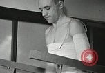 Immagine di Astronauta Hal Crandall Ohio United States USA, 1959, secondo 50 filmato di repertorio 65675023403