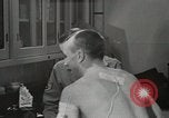 Immagine di Astronauta Hal Crandall essendo testato fitness Ohio United States USA, 1959, secondo 42 filmato di repertorio 65675023413