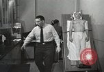 Immagine di Test della NASA Hal Crandall per fitness Ohio United States USA, 1959, secondo 46 filmato di repertorio 65675023415