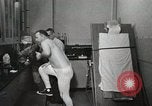 Immagine di Harold W Christian Ohio United States USA, 1959, secondo 45 filmato di repertorio 65675023416
