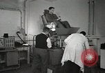 Immagine di Astronauta James Wood Ohio United States USA, 1959, secondo 45 filmato di repertorio 65675023417