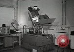 Immagine di Astronauta James Wood Ohio United States USA, 1959, secondo 56 filmato di repertorio 65675023417