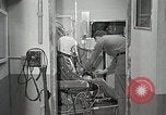 Immagine di Astronauta Tom Bogan Ohio United States USA, 1959, secondo 61 filmato di repertorio 65675023423
