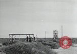 Standbild Deutsche V-2 Rakete New Mexico United States USA, 1946, aus Sekunde 3 historischem Filmmaterial Videoclip 65675023442