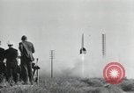 Standbild Deutsche V-2 Rakete New Mexico United States USA, 1946, aus Sekunde 34 historischem Filmmaterial Videoclip 65675023442