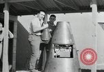 Standbild Deutsche V 2-Rakete New Mexico United States USA, 1946, aus Sekunde 55 historischem Filmmaterial Videoclip 65675023445