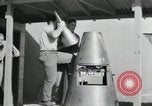 Standbild Deutsche V 2-Rakete New Mexico United States USA, 1946, aus Sekunde 56 historischem Filmmaterial Videoclip 65675023445