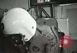Standbild Astronaut Bob Solliday Ohio United States USA, 1959, aus Sekunde 15 historischem Filmmaterial Videoclip 65675023449