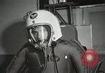 Standbild Astronaut Bob Solliday Ohio United States USA, 1959, aus Sekunde 40 historischem Filmmaterial Videoclip 65675023449