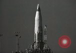 Standbild Atlas Rakete 6 B Cape Canaveral Florida USA, 1958, aus Sekunde 45 historischem Filmmaterial Videoclip 65675023454