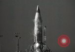 Standbild Atlas Rakete 6 B Cape Canaveral Florida USA, 1958, aus Sekunde 56 historischem Filmmaterial Videoclip 65675023454