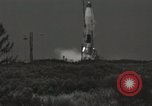 Immagine di Atlas 3B Missile esplodere Florida United States USA, 1958, secondo 19 filmato di repertorio 65675023487