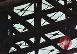 Standbild eads Bridge und Brooklyn Bridge New York United States USA, 1970, aus Sekunde 46 historischem Filmmaterial Videoclip 65675023498
