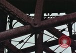 Standbild eads Bridge und Brooklyn Bridge New York United States USA, 1970, aus Sekunde 47 historischem Filmmaterial Videoclip 65675023498