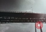 Standbild eads Bridge und Brooklyn Bridge New York United States USA, 1970, aus Sekunde 53 historischem Filmmaterial Videoclip 65675023498