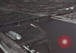 Standbild eads Bridge und Brooklyn Bridge New York United States USA, 1970, aus Sekunde 60 historischem Filmmaterial Videoclip 65675023498