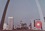 Image Gateway Arch Saint Louis Missouri USA, 1970, de la seconde 22 séquences d'archives historiques vidéo 65675023506
