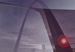 Image Gateway Arch Saint Louis Missouri USA, 1970, de la seconde 45 séquences d'archives historiques vidéo 65675023506