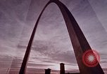 Image Gateway Arch Saint Louis Missouri USA, 1970, de la seconde 47 séquences d'archives historiques vidéo 65675023506
