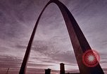 Image Gateway Arch Saint Louis Missouri USA, 1970, de la seconde 49 séquences d'archives historiques vidéo 65675023506