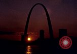Image Gateway Arch Saint Louis Missouri USA, 1970, de la seconde 58 séquences d'archives historiques vidéo 65675023506
