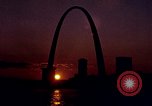 Image Gateway Arch Saint Louis Missouri USA, 1970, de la seconde 59 séquences d'archives historiques vidéo 65675023506