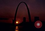 Image Gateway Arch Saint Louis Missouri USA, 1970, de la seconde 62 séquences d'archives historiques vidéo 65675023506