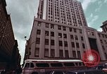 Standbild Empire State Building views New York City USA, 1970, aus Sekunde 5 historischem Filmmaterial Videoclip 65675023508