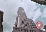 Standbild Empire State Building views New York City USA, 1970, aus Sekunde 7 historischem Filmmaterial Videoclip 65675023508