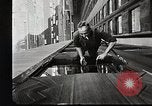 Standbild Empire State Building views New York City USA, 1970, aus Sekunde 12 historischem Filmmaterial Videoclip 65675023508